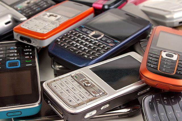 Eco-Friendly Farewell: A Step-by-Step Guide to Dispose of Old Mobiles Responsibly